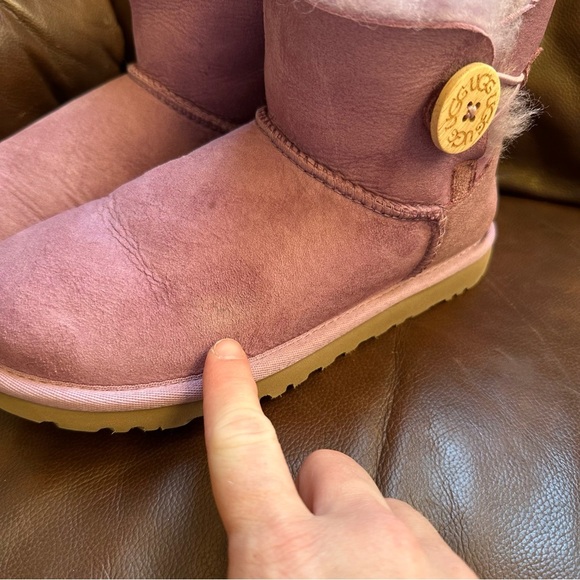 UGG light purple boots - Picture 8 of 8